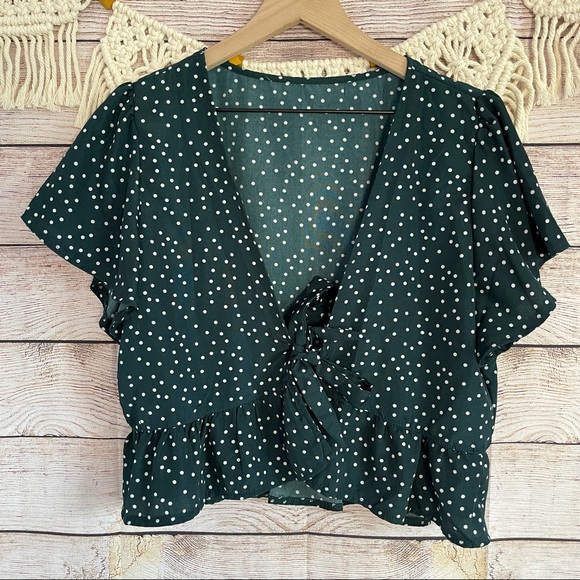 Tops - Green polka dot tie front ruffle hem blouse XL